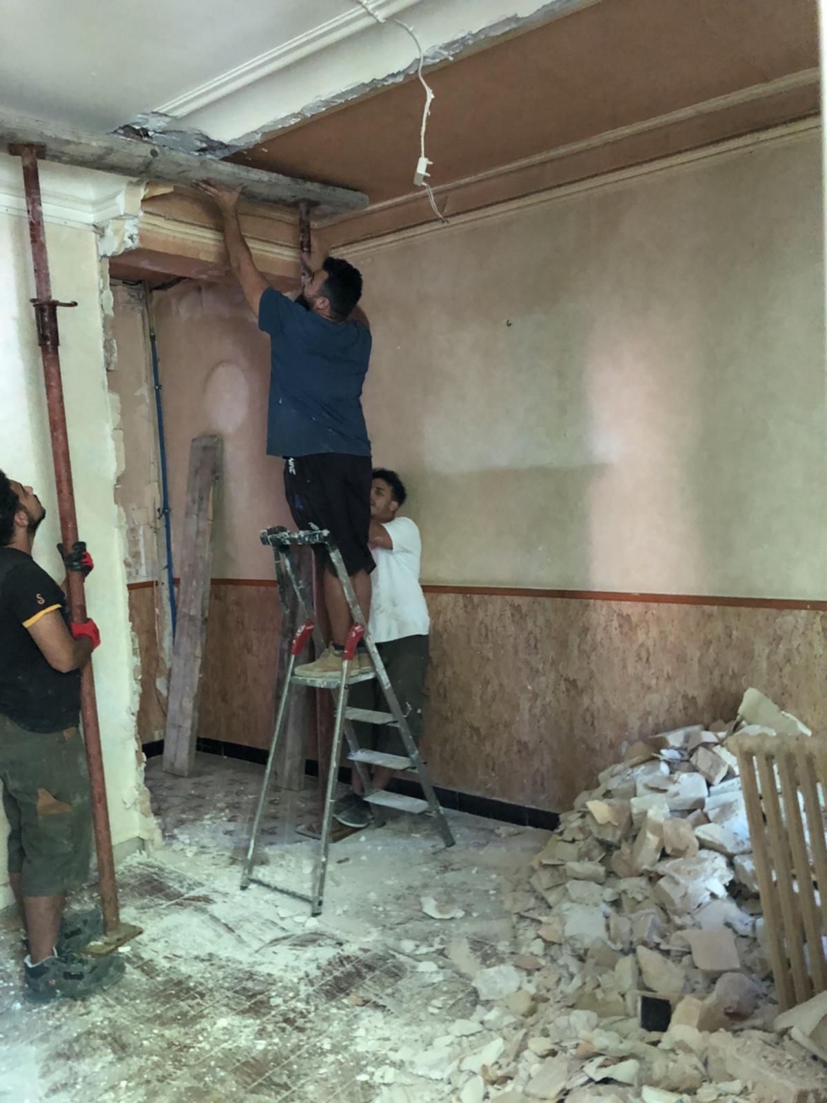 Maçon : casser, abattre, ouverture mur porteur, Gard, Vaucluse